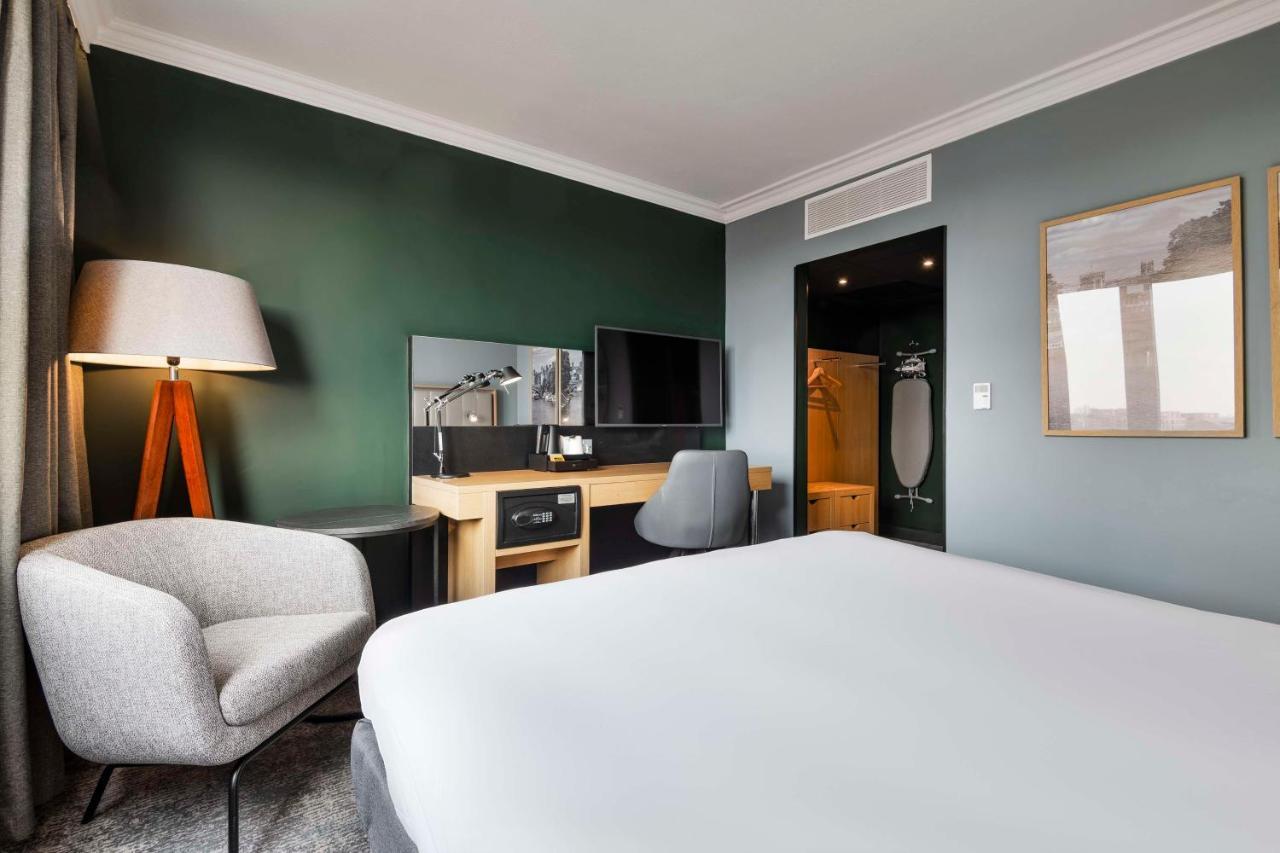 Отель Radisson 4*